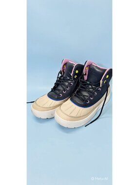 Nike ACG Woodside 2 High Boot - ITEM #2408